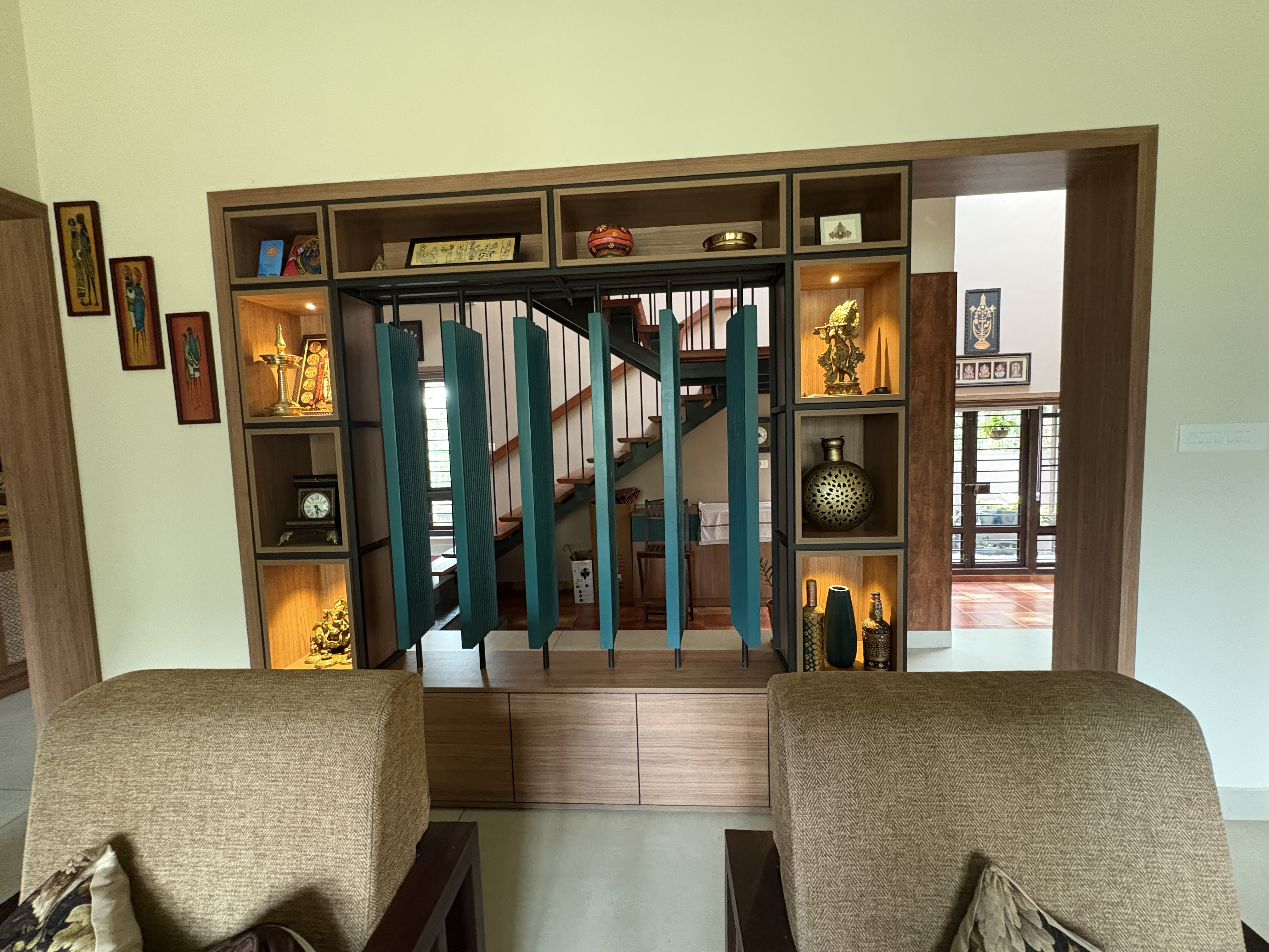 Living room swivel partition