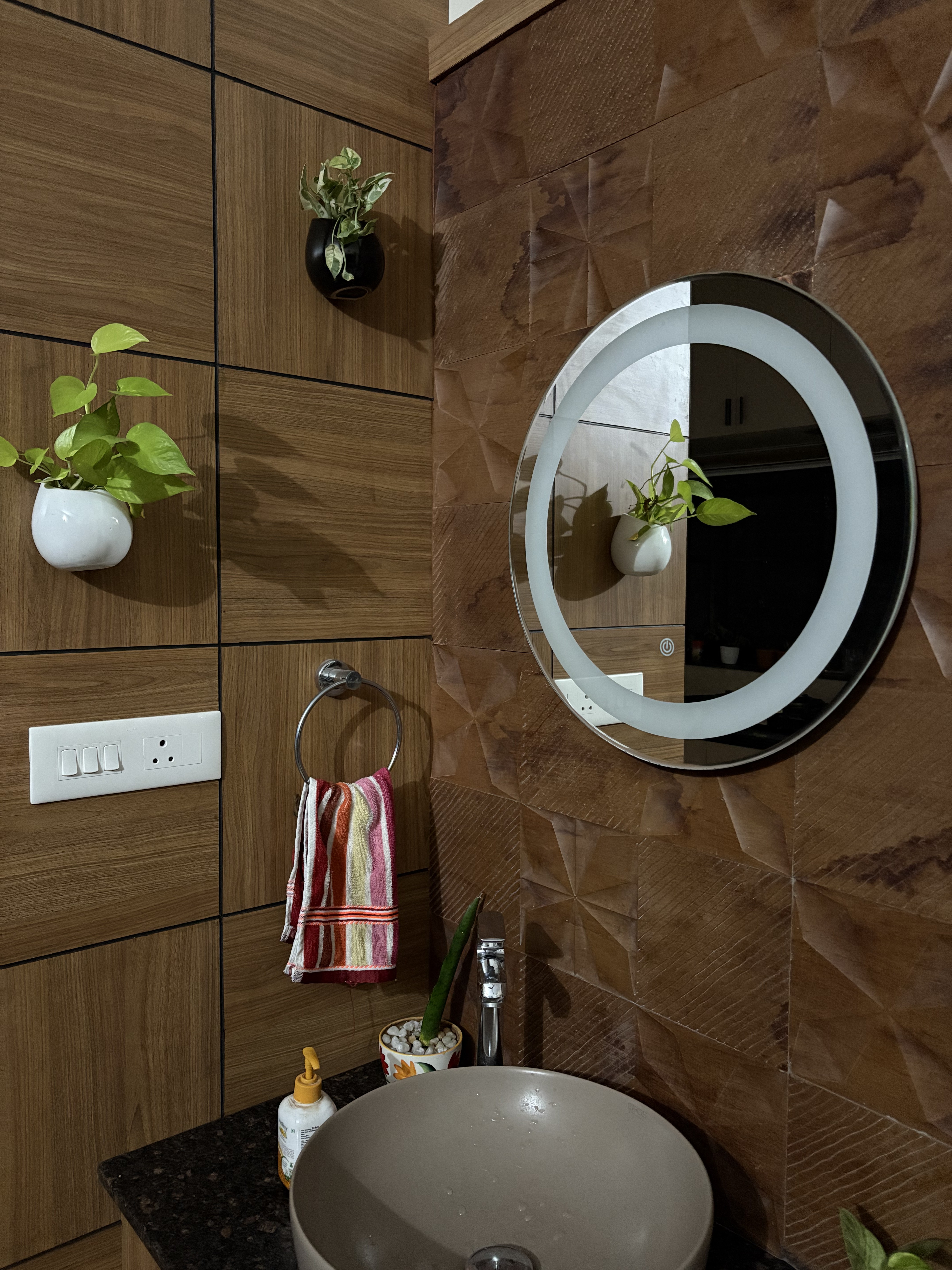 Designer washing basin